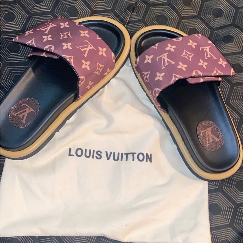 Louis Vuitton pool pillow flat comfortable mules